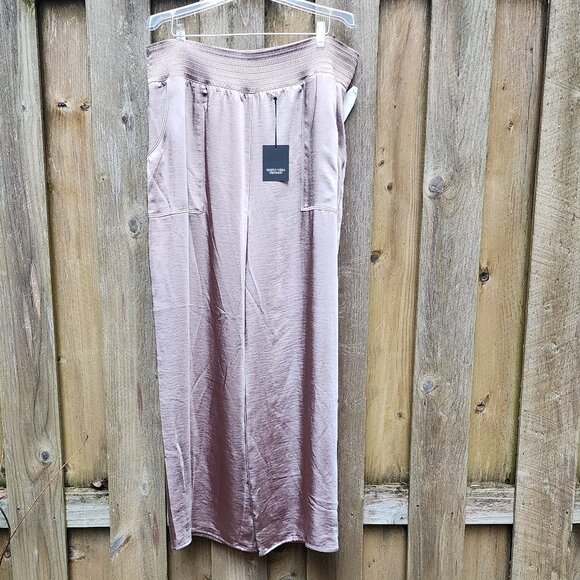 *NWT* Simply Vera Wang Wide Leg satin trousers - Picture 10 of 15